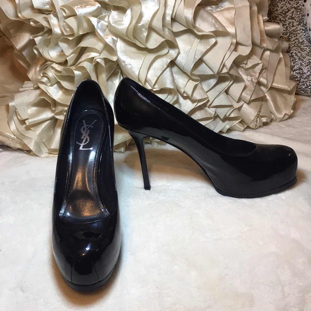 Yves Saint Laurent Patent Tribtoo Pumps